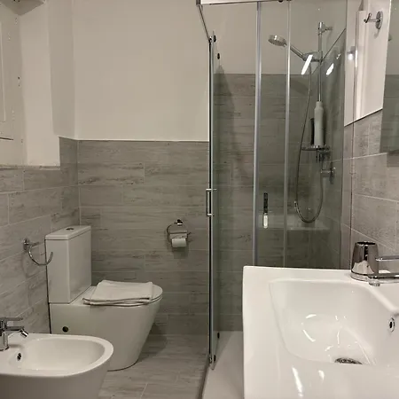 Fiamingo House Апартаменты *
