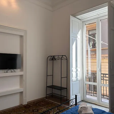 Fiamingo House * Катания